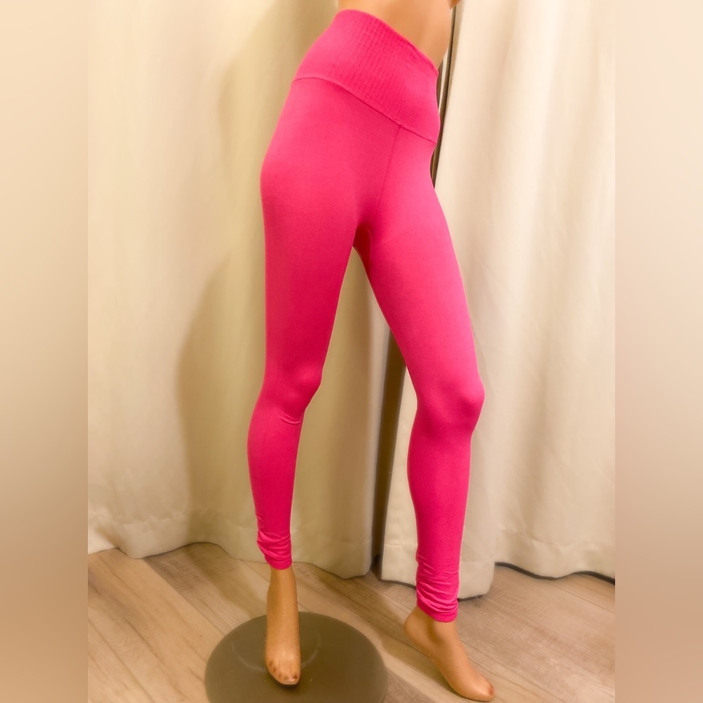 - New Free People High Rise a good Karma Leggings hot pink XS/S NEW